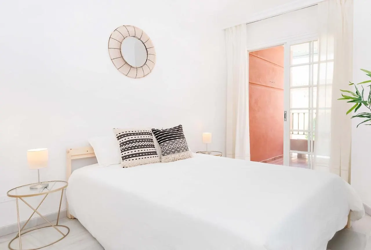 Bhost - La Maestranza Apartment Malaga