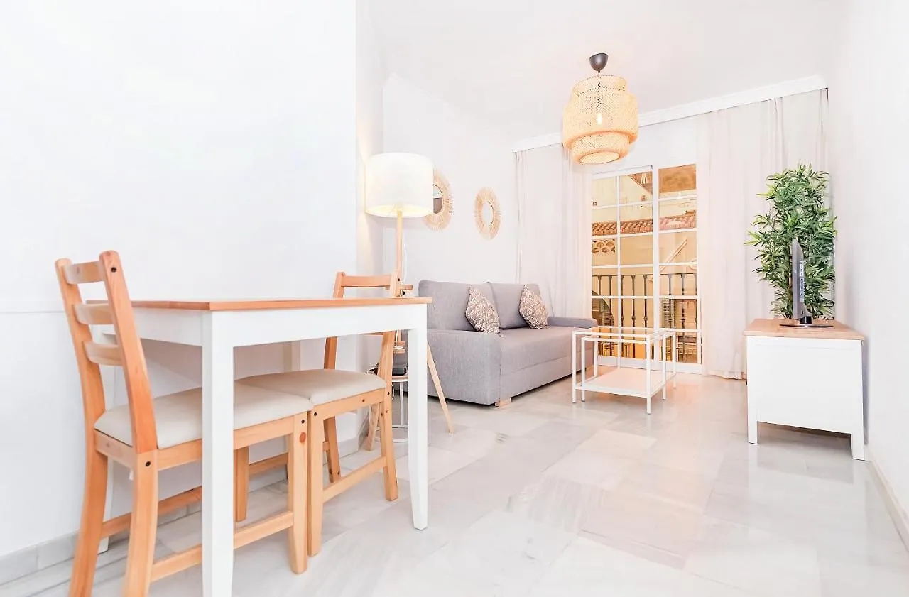 Bhost - La Maestranza Apartment Malaga