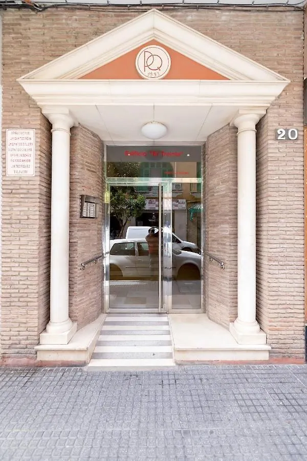 Bhost - La Maestranza Apartment Malaga 0*,